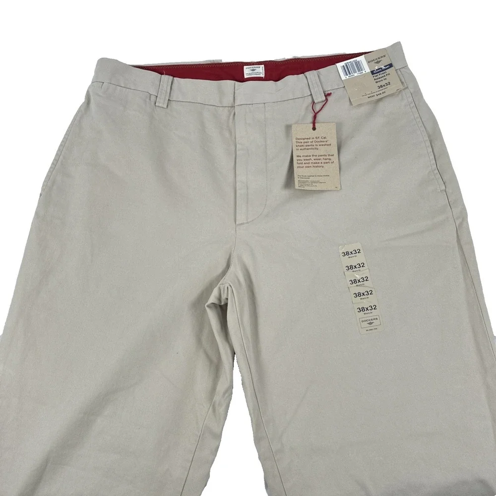 Y2K Mens Dockers Iconic Khaki Flat Front Relaxed Fit Pants Size 38x32 NWT Beige